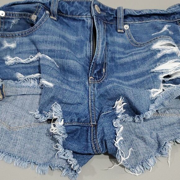 American Eagle tomgirl 31 waist distressed jean shorts - Picture 7 of 7